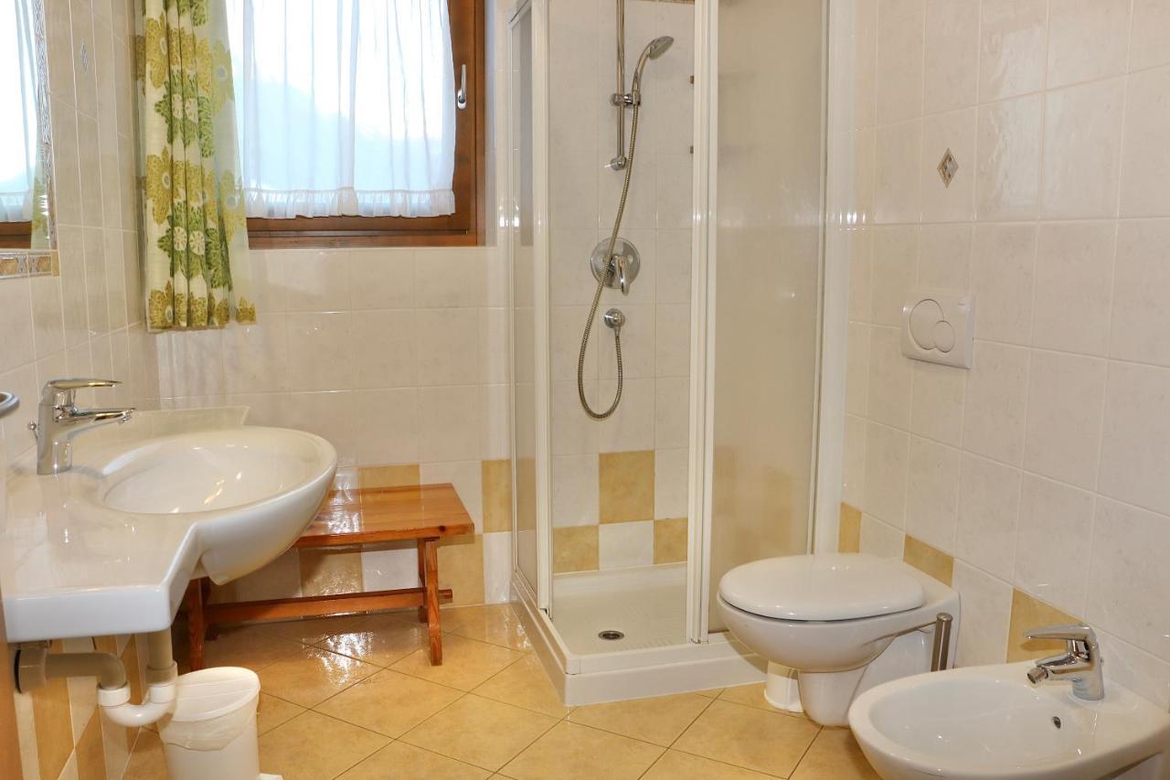 דירות ליביניו Casa Peri מראה חיצוני תמונה