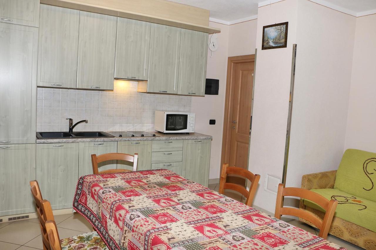 דירות ליביניו Casa Peri מראה חיצוני תמונה