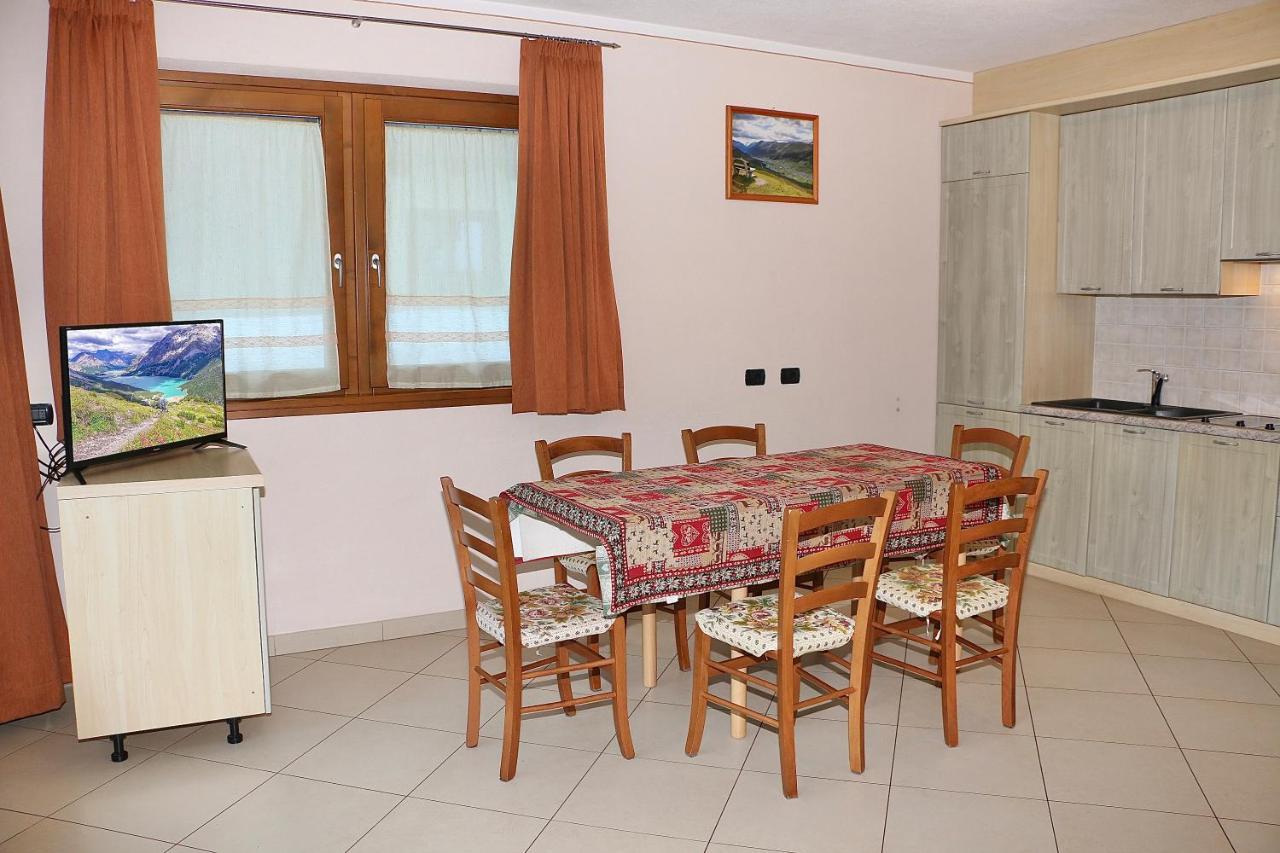 דירות ליביניו Casa Peri מראה חיצוני תמונה